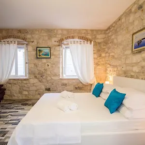 Toma Appartement Trogir