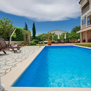 https://apartments-sinisa.primorje-gorskikotar.com