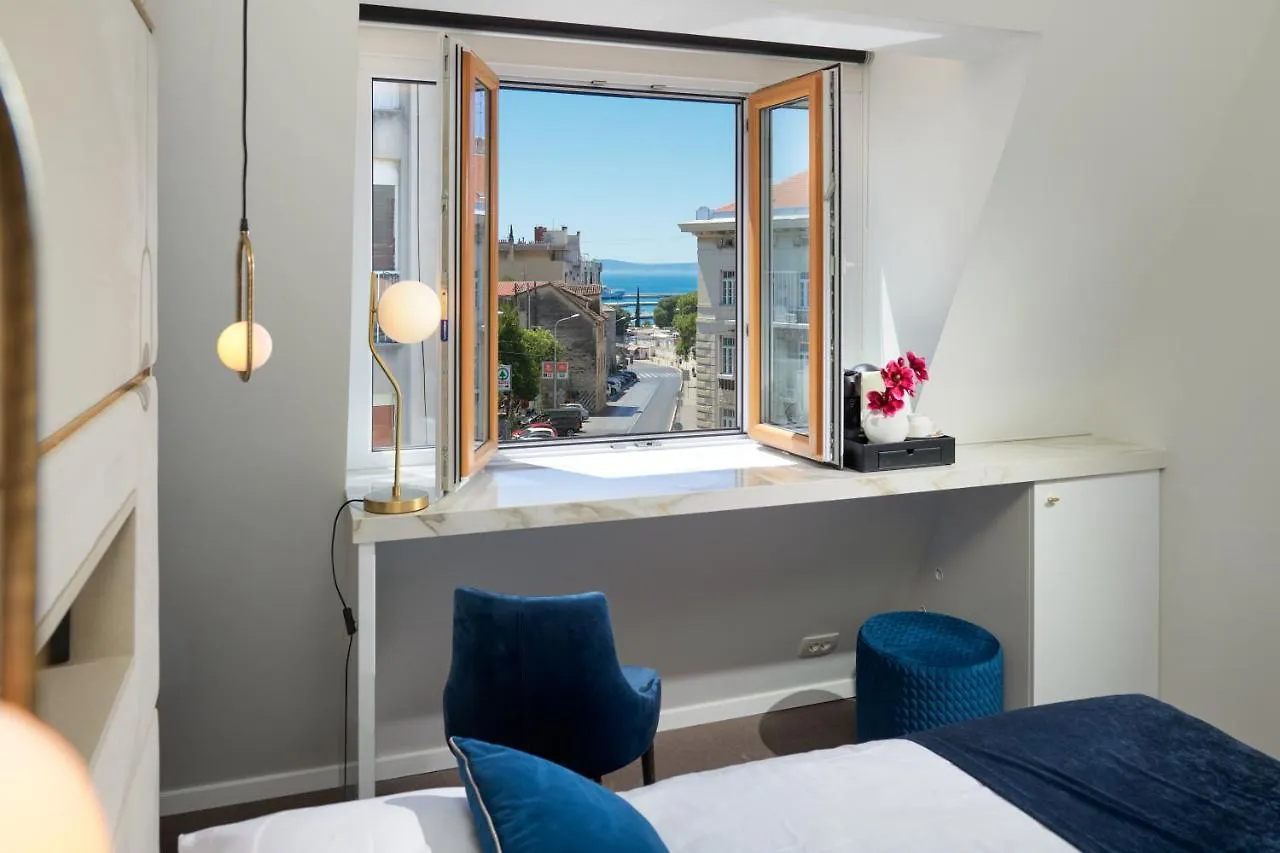 Flos Luxury Rooms Split