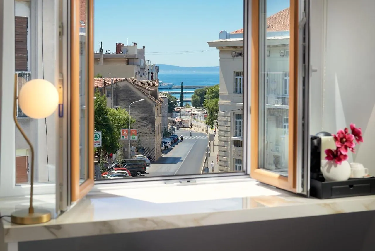 Flos Luxury Rooms Split Croatia